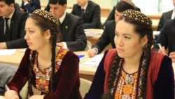 Diňle: Mejbury zähmet magaryfçylary biabraý edýär, bilimiň hiline 'zarba urýar'