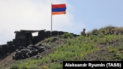 Հայաստանի ԶՈՒ մարտական հենակետ Ադրբեջանի հետ սահմանին, արխիվ