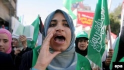 În 2006, marș al susținătorilor Hamas pe străzile din Hebron, Cisiordania.