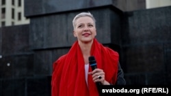 Марыя Калесьнікава ў 2020 годзе ў Менску на Пляцы Незалежнасьці.