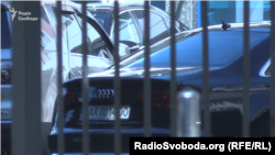 6 червня 2018 року. Автомобіль народного депутата Ігоря Кононенка біля одного зі столичних бізнес-центрів