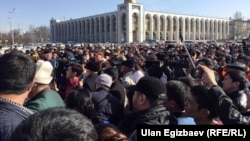 Митинг в поддержку Омурбека Текебаева.