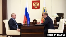 ՌԴ նախագահ Վլադիմիր Պուտին և ԱԴԾ տնօրեն Ալեքսանդր Բորտնիկով, արխիվ