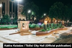 ოფიციალური ინფორმაციით, რესტავრაცია ჩაუტარდა 9 აპრილის მემორიალს; ასევე, შენარჩუნდა ის ფილები, რომელზეც 1989 წლის 9 აპრილს, მშვიდობიანი მომიტინგეების სისხლი დაიღვარა;