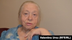 „Ei se pregătesc cum să facă să se mențină la putere, fără să înțeleagă că până la urmă vine sfârșitul vieții. Deșteptați-vă, dacă aveți ceva substanță cenușie.”