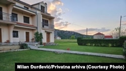 Porodica Đurđević je kuću u selu Ramljane počela da obnavlja deset godina nakon "Oluje".