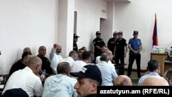 Բագրատ արքեպիսկոպոս Գալստանյանի և մյուսների գործով դատական նիստ, արխիվ