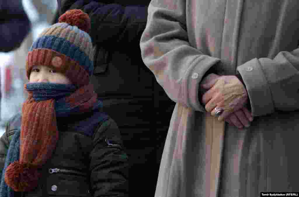 Расмий маалымат боюнча кырсыктан кийин айылдагы 19 үй түп орду менен бузулуп, жети үй жараксыз абалга келген. 12 үй жарым-жартылай кыйраган.&nbsp;