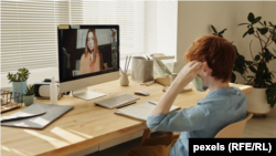 Cursurile au fost mutate în mediul online din luna martie, odată cu pandemia de coronavirus