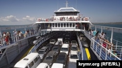 Керченський міст у заторах, хочуть знову возити поромами з Краснодарського краю РФ до Криму