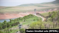 Кемпир-Абад суу сактагычынын жака-бели.