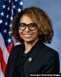 АҚШ конгресі өкілдер палатасының мүшесі Сидни Камлагер-Дав