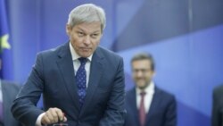 Dacian Cioloș începe negocierile în Parlament pentru învestirea viitorului Guvern, dar s-ar putea să aibă o surpriză neplăcută din partea liberalilor.