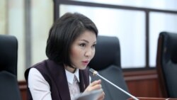 Элвира Сурабалдиева.