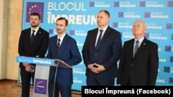 Liderii Blocului Împreună: Alexandru Bujorean (stânga), președinte Liga Orașelor și Comunelor (LOC); Dinu Plîngău, președinte Platforma DA; Ștefan Gligor, președinte Partidul Schimbării și Anatolie Prohnițchi, vicepreședinte Partidul Verde Ecologist din Moldova.
