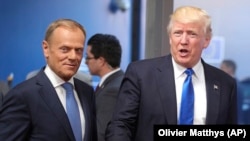 Donald Tusk și Donald Trump într-o imagine de arhivă din 2017. 