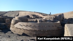 Ежелгі Отырар қаласының орны. Азаттық архивіндегі фото