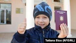 Moldovenii votează la Ialoveni în alegerile parlamentare ale României