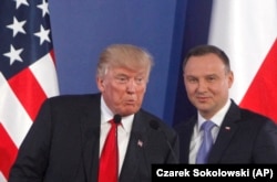 Donald Trump și președintele în exercițiu al Poloniei, Andrzej Duda, la Varșovia, pe 6 iulie 2017.