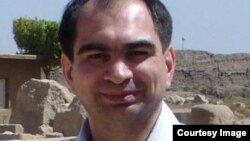 Амил Саркаров