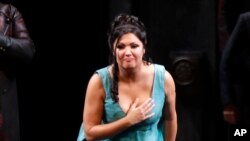 Ana Netrebko nakon izvedbe Toske u milanskoj Skali, 2019.