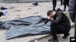 Орус армиясынын соккусунан каза болгондордун сөөктөрү. 13-апрель, 2025-жыл.