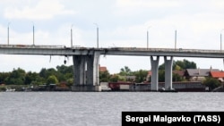 Антонівський міст біля Херсону, архівне фото