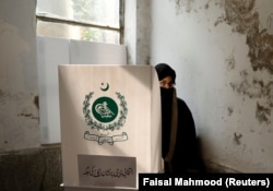 د بشري حقونو کمېشن وايي، د نوي قانون پر منظورېدو سربېره په خیبر پښتونخوا کې بلدیاتي ټاکنې و نه شوې - د ارشیف انځور