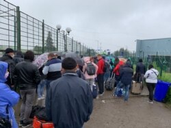 Черга на пішому переході, 15 червня 2020 року