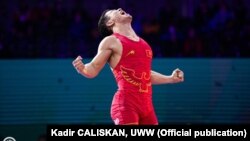 Кыргызстандык балбан Жоламан Шаршенбеков грек-рим күрөшү боюнча Дүйнө кубогунун алтын медалын утуп алды. Сербия, Белгард шаары. 15-декабрь.