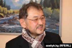 Эмил Үмөталиев.