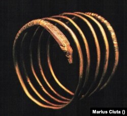 Brățara Christie, nerecuperată, cum apărea în catalogul casei de licitație.