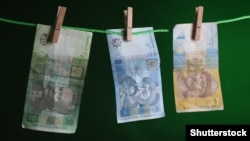 The United States may follow in Europe’s footsteps and create a register of beneficial owners of shell companies – putting names on massive, murky investments. Will it have an impact on illegal money flowing in from the former Soviet Union and elsewhere? 