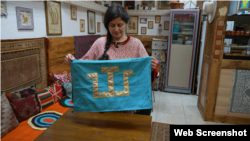 Крымскотатарский флаг Леране должна скоро снова отправить своему другу морпеху на фронт