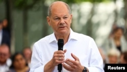 Канцлер Німеччини Олаф Шольц зазначив, що рішення було прийнято «ретельно» з «друзями і союзниками Німеччини»