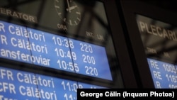 În paralele cu contractele acordate pe o perioadă lungă de timp, autorităţile spun că pregătesc şi o variantă îmbunătăţită a mersului trenurior.