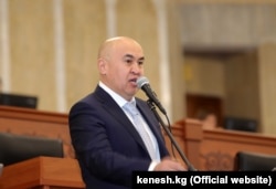 Алтынбек Сулайманов.