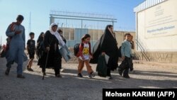 له ايرانه راستنېدونکي يوشمېر افغان کډوال