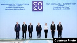 Борбор Азия лидерлери Урсула фон дер Ляйен менен. Самарканд.