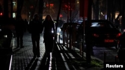 Вулиці Києва під час вимкнення електрики, фото ілюстративне