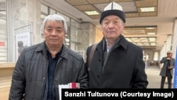 Түгөлбай Казаков жана Чоюн Өмүралиев.