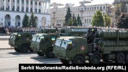 Пусковые установки комплекса "Нептун" на параде в Киеве, 2021 год