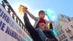 «Свобода», «ЄС» та смітники під Конституційним судом