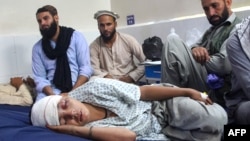 د مرګونې زلزلې له امله ټپي شوی ماشوم 