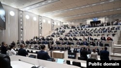 Жогорку Кеңеш.