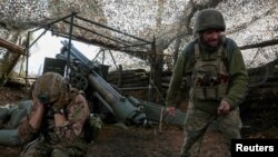 За даними командира українського батальйону, який діє на Покровському напрямку, російські штурмові підрозділи шукають шляхи для обходу українських опорних пунктів у Покровську