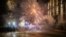 Artificii lansate la Tbilisi în ziua a cincea de proteste, pe 2 decembrie. 
