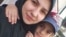 Зарета с одним из своих сыновей
