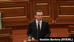 Албин Курти во косовкото Собрание