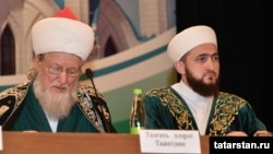 Тәлгать Таҗетдин һәм Камил Сәмигуллин (у)